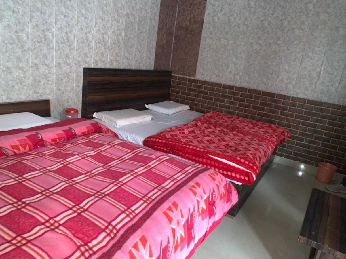 Saatvik Homestay Катра Экстерьер фото