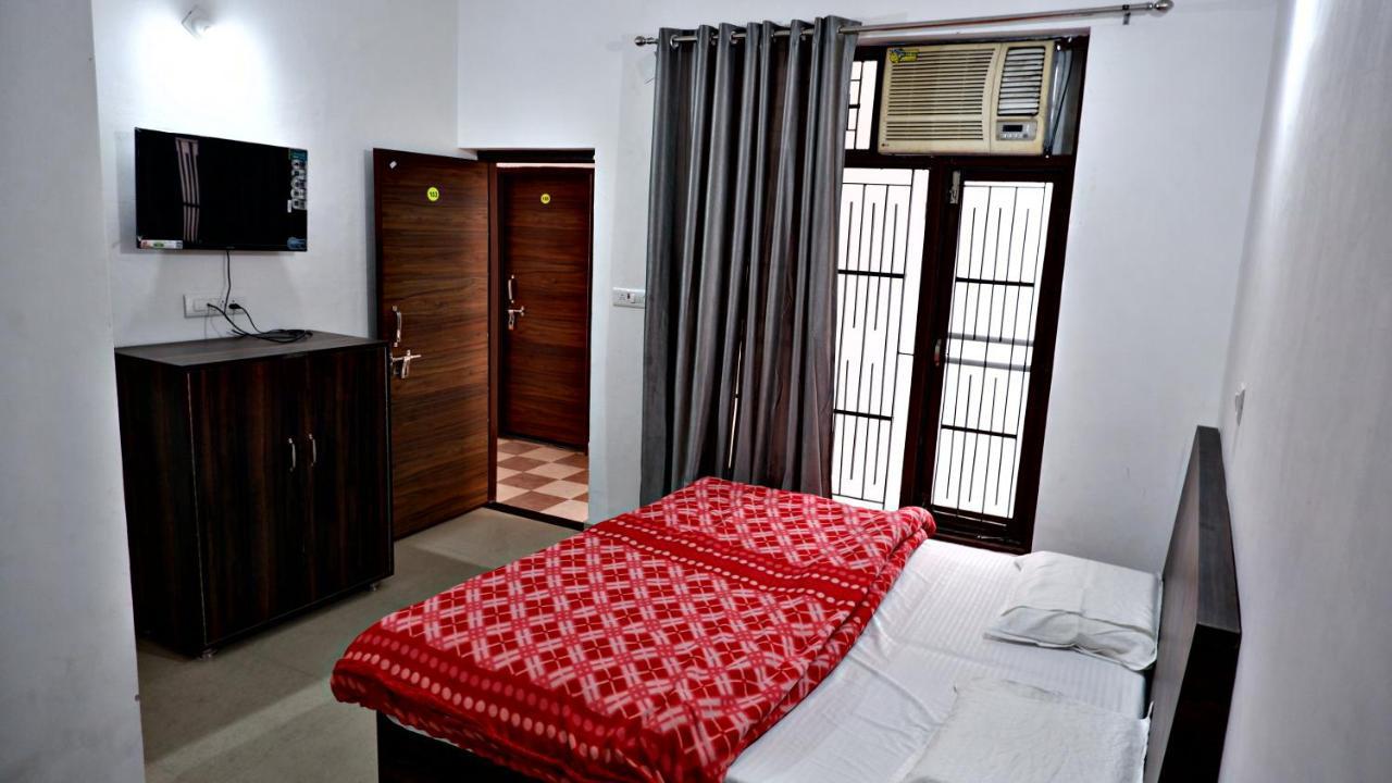 Saatvik Homestay Катра Экстерьер фото