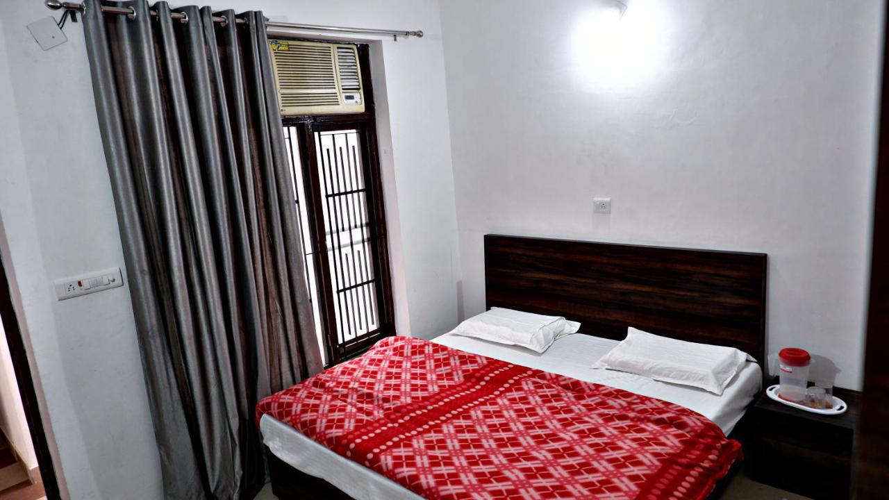Saatvik Homestay Катра Экстерьер фото