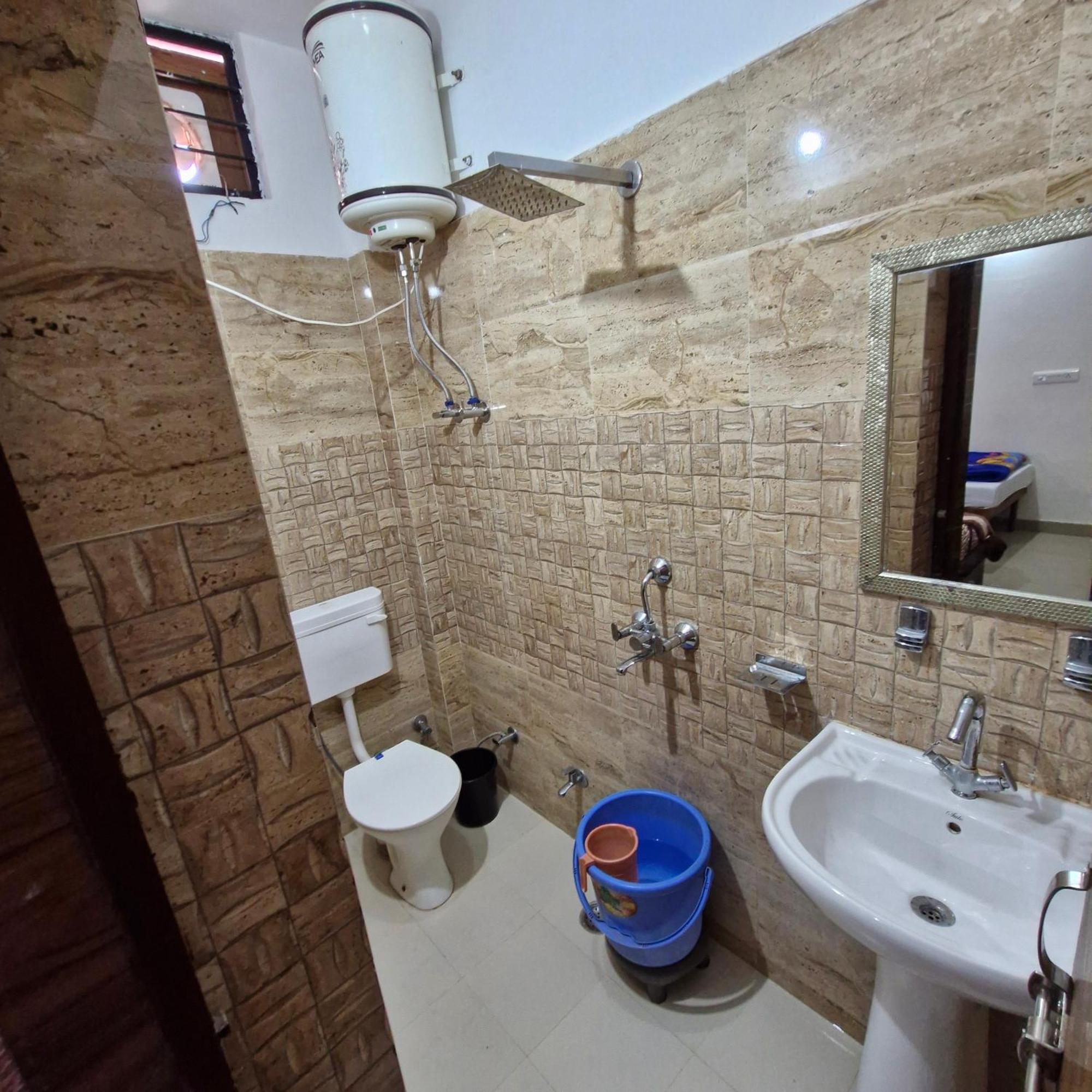 Saatvik Homestay Катра Экстерьер фото