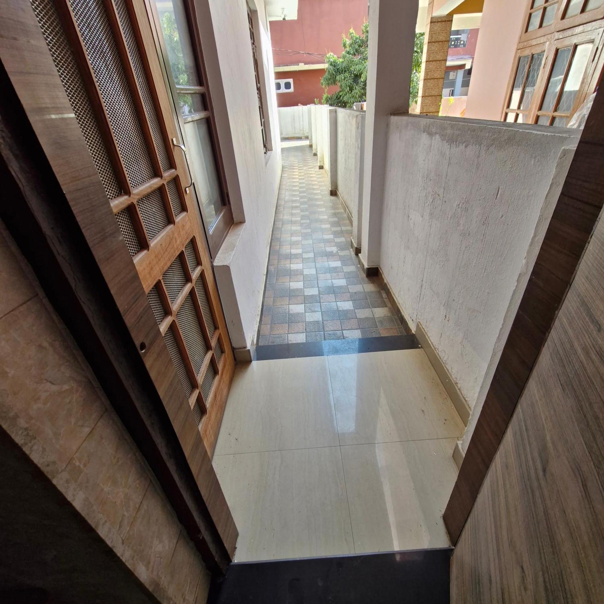 Saatvik Homestay Катра Экстерьер фото
