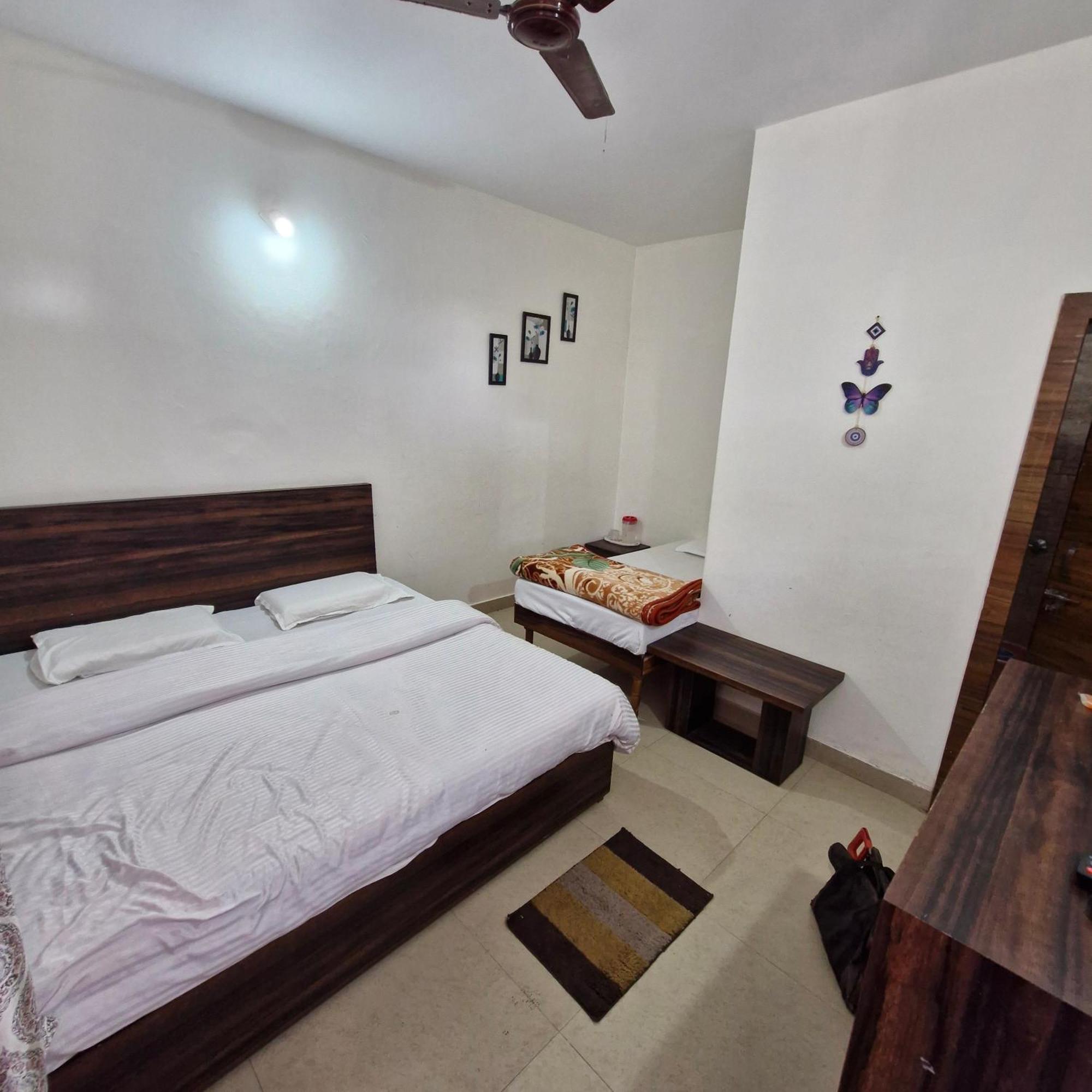 Saatvik Homestay Катра Экстерьер фото