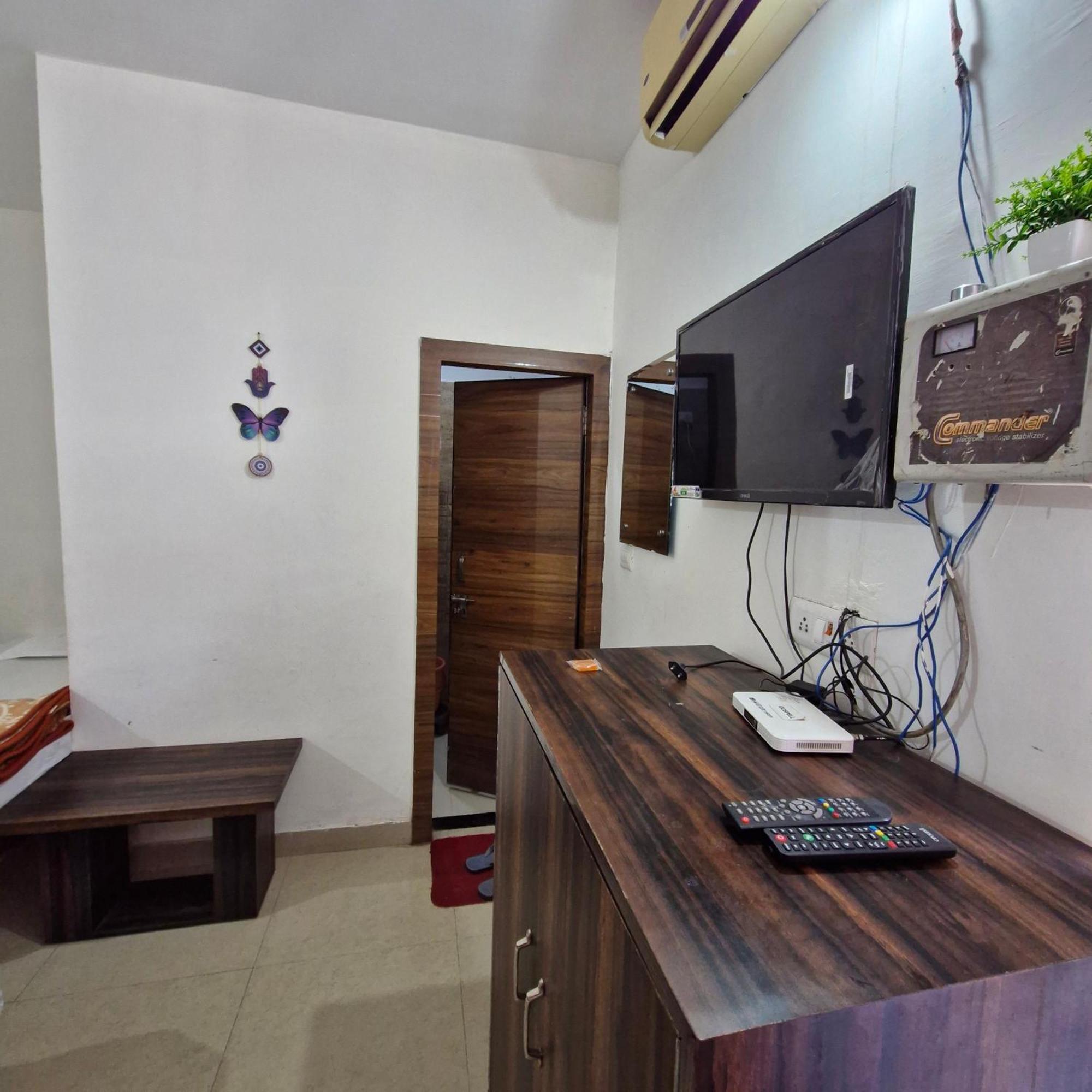 Saatvik Homestay Катра Экстерьер фото